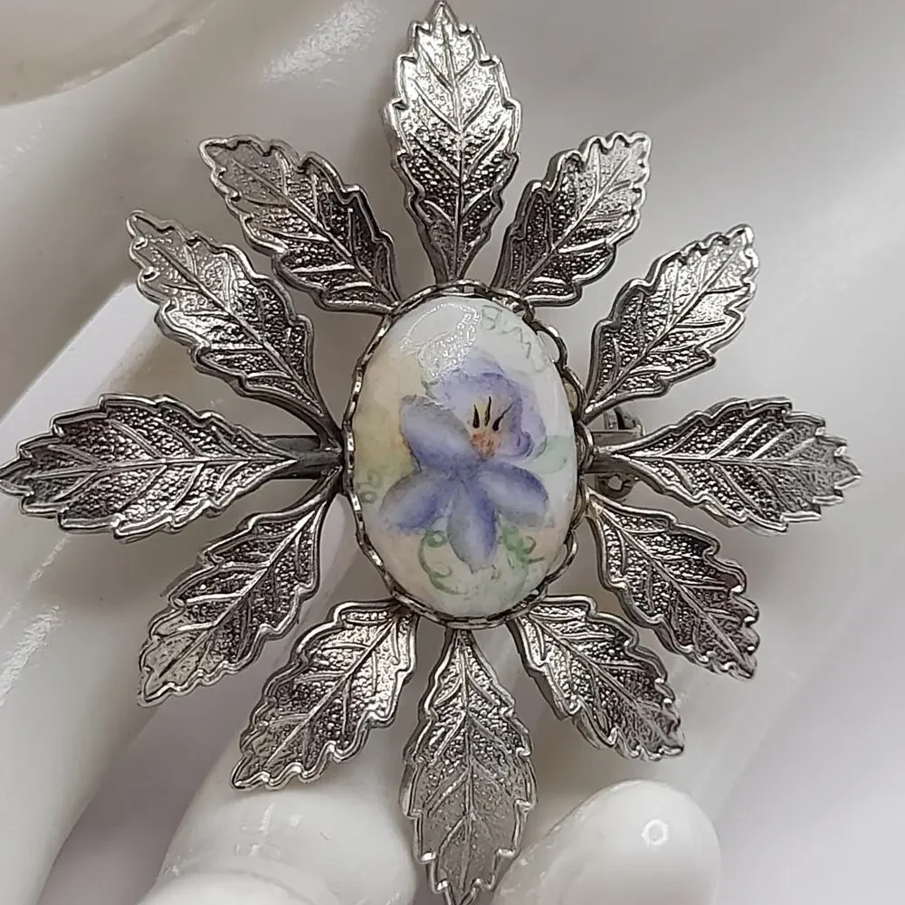 Vintage 1950s Hand Painted Porcelain Floral Brooch Silver Tone Leaf Frame 2
